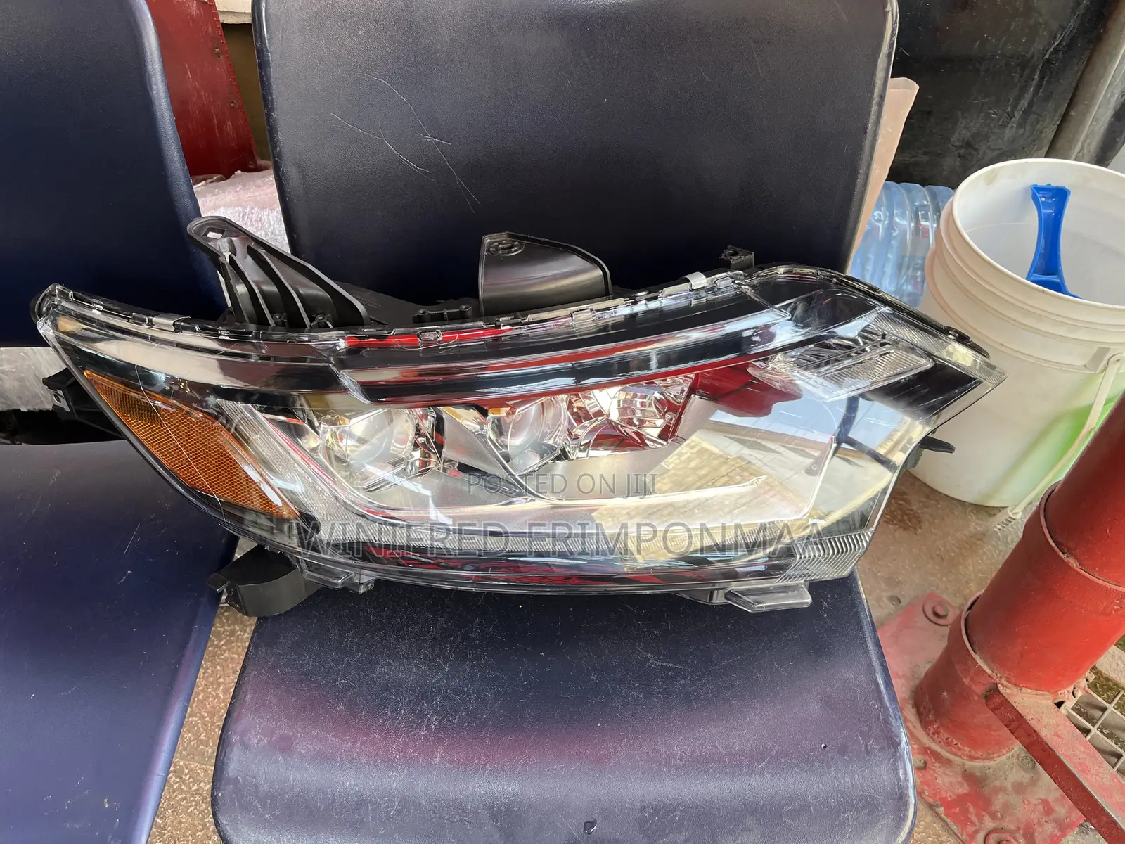Mistubusion Outlander Headlight