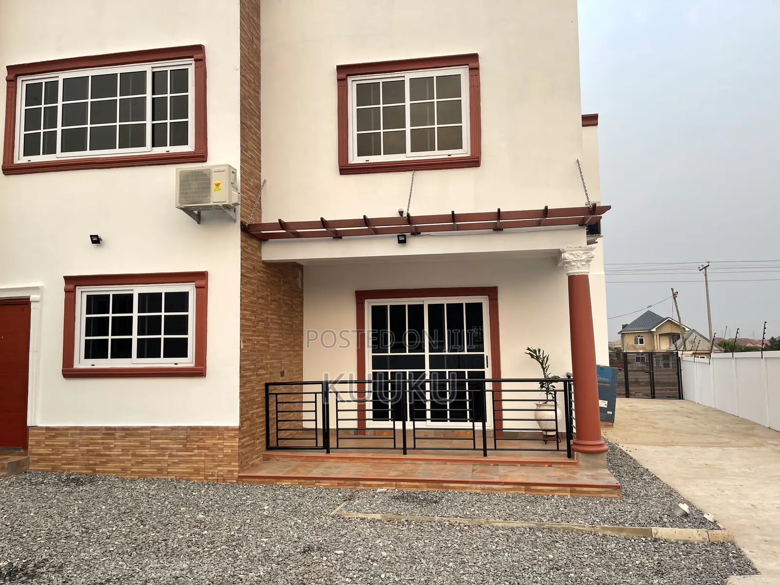 4bdrm House in Community 25 for rent