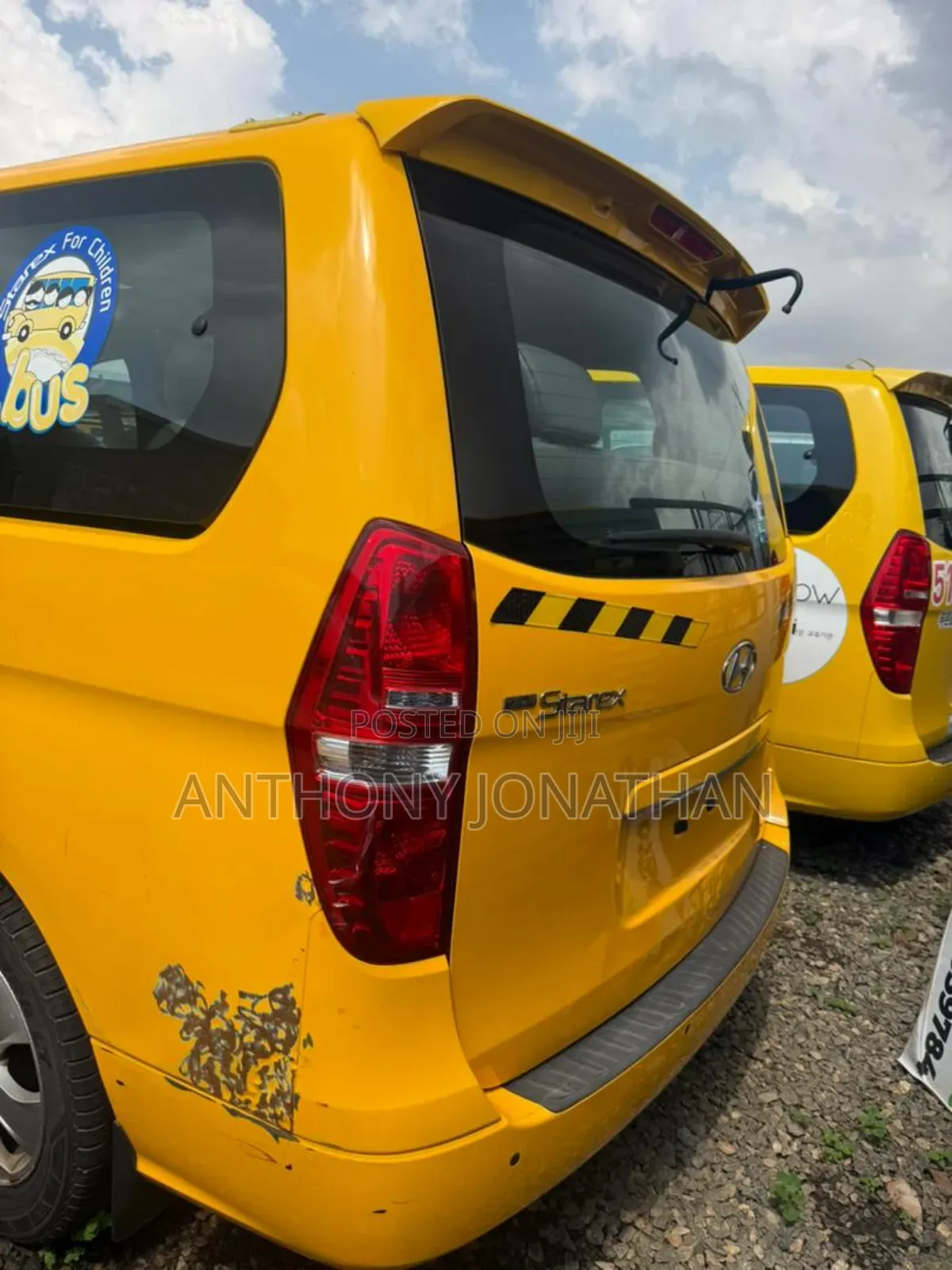 Hyundai Starex 2019 Yellow