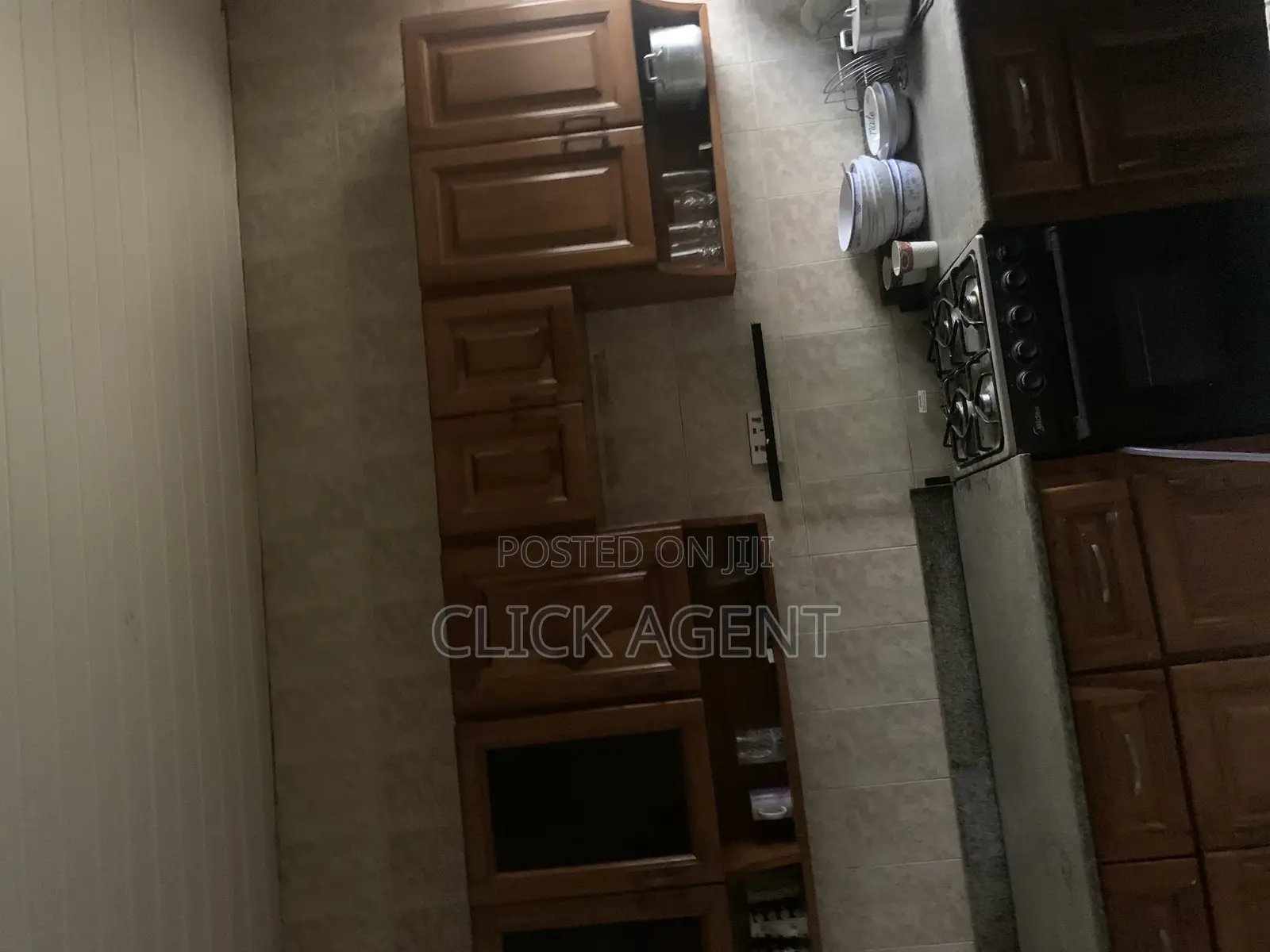 4bdrm Apartment in American House for rent