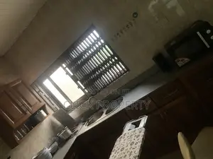 3bdrm Apartment in American House Ars for rent