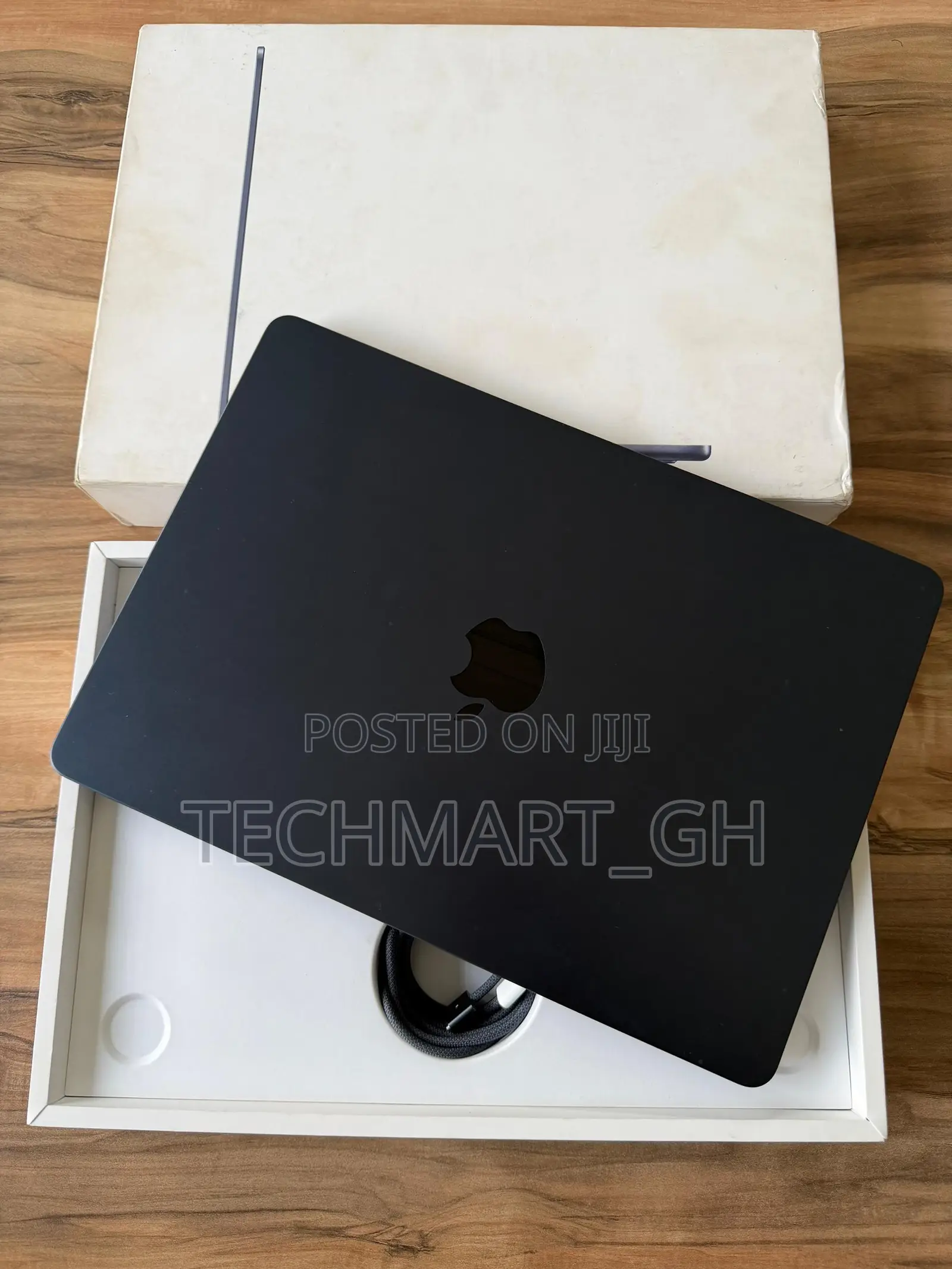 Laptop Apple MacBook Air 2025 M4 13-inch 16GB Apple M4 SSD 256GB