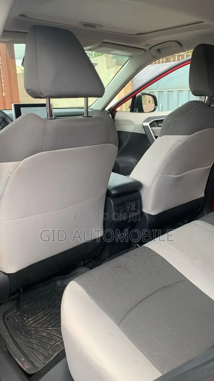 Toyota RAV4 2025 Red