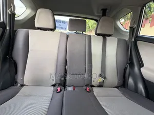 Toyota RAV4 XLE 4dr SUV (2.5L 4cyl 6A) 2015 Gray