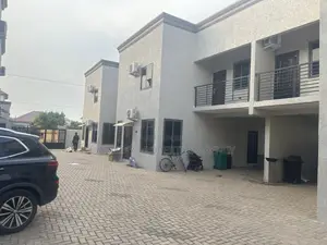 3bdrm Townhouse / Terrace in Harmony Properties, Lake Side Estate