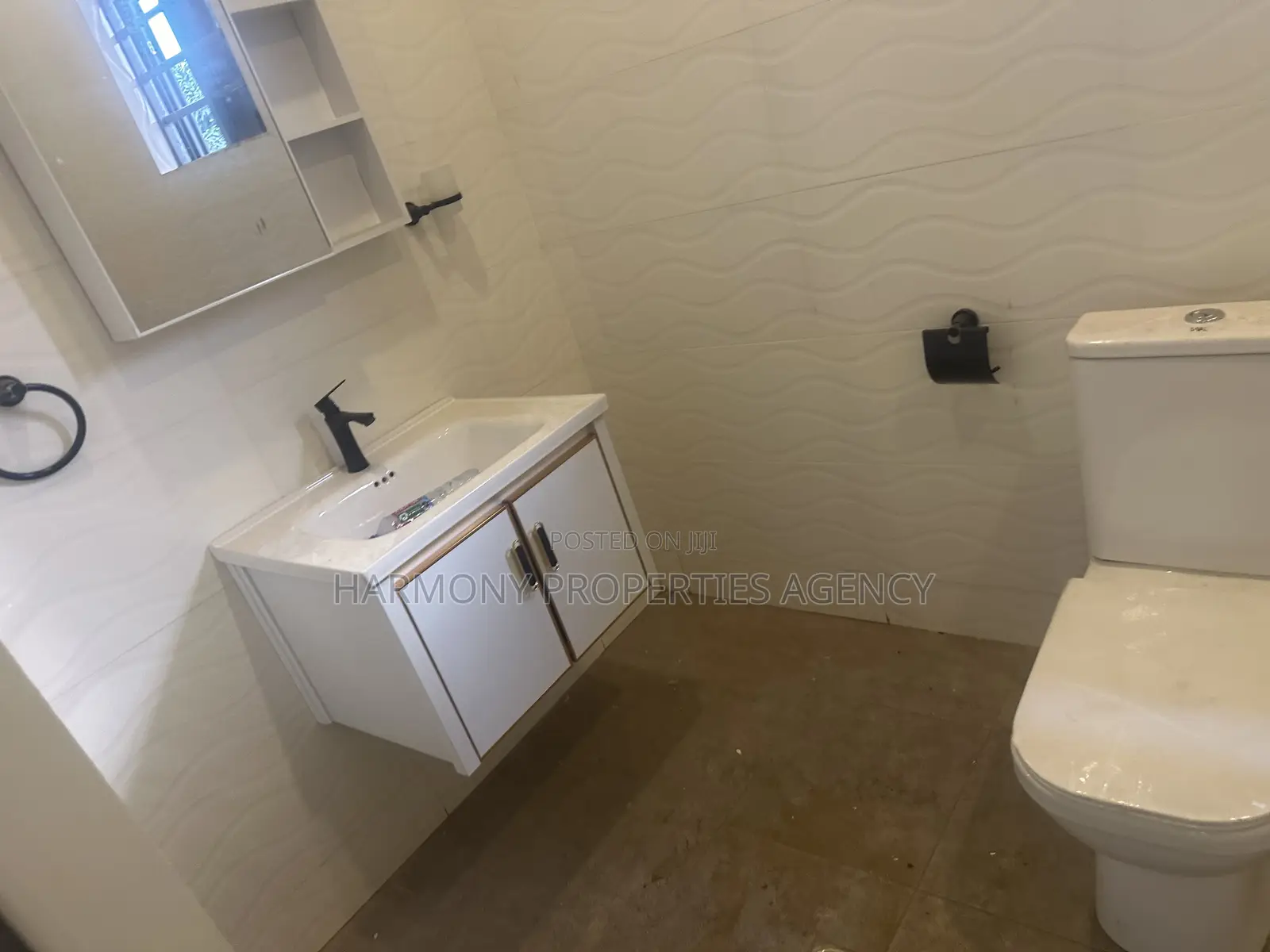 3bdrm Townhouse / Terrace in Harmony Properties, Lake Side Estate