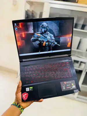 Laptop MSI GF65 Thin 10UE 32GB Intel Core i7 SSHD (Hybrid) 512GB