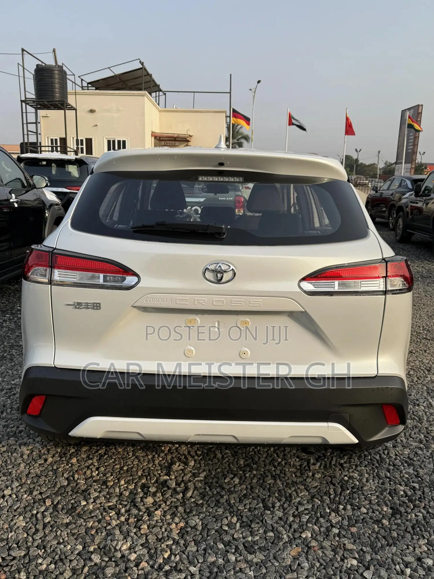 New Toyota Corolla Hybrid LE 2025 White