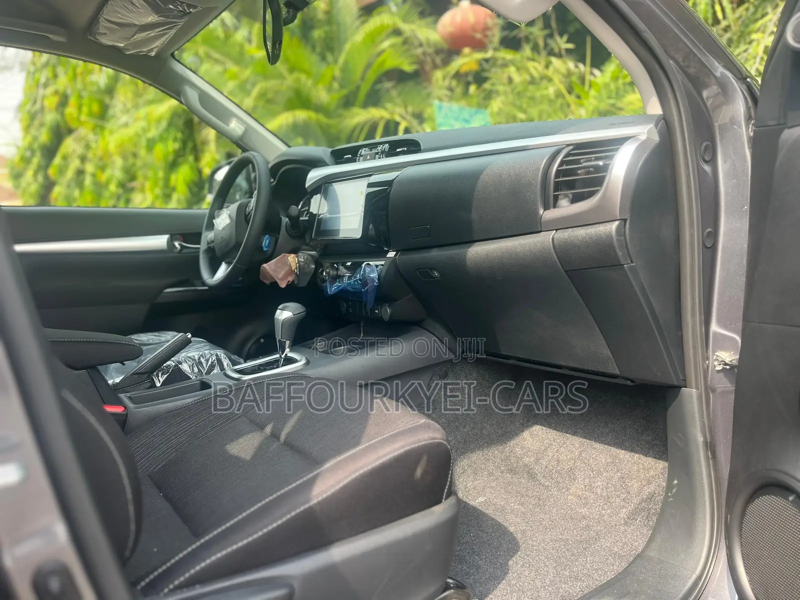 Toyota Hilux 2025 Gray