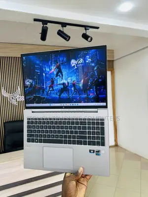 Laptop HP ZBook Firefly 16inch G9 16GB Intel Core I7 SSD 512GB