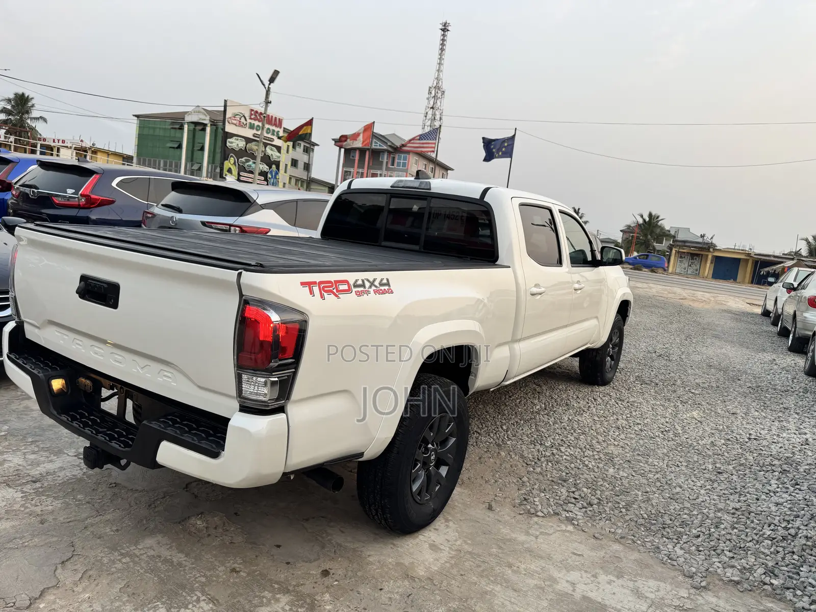 Toyota Tacoma 2024 White