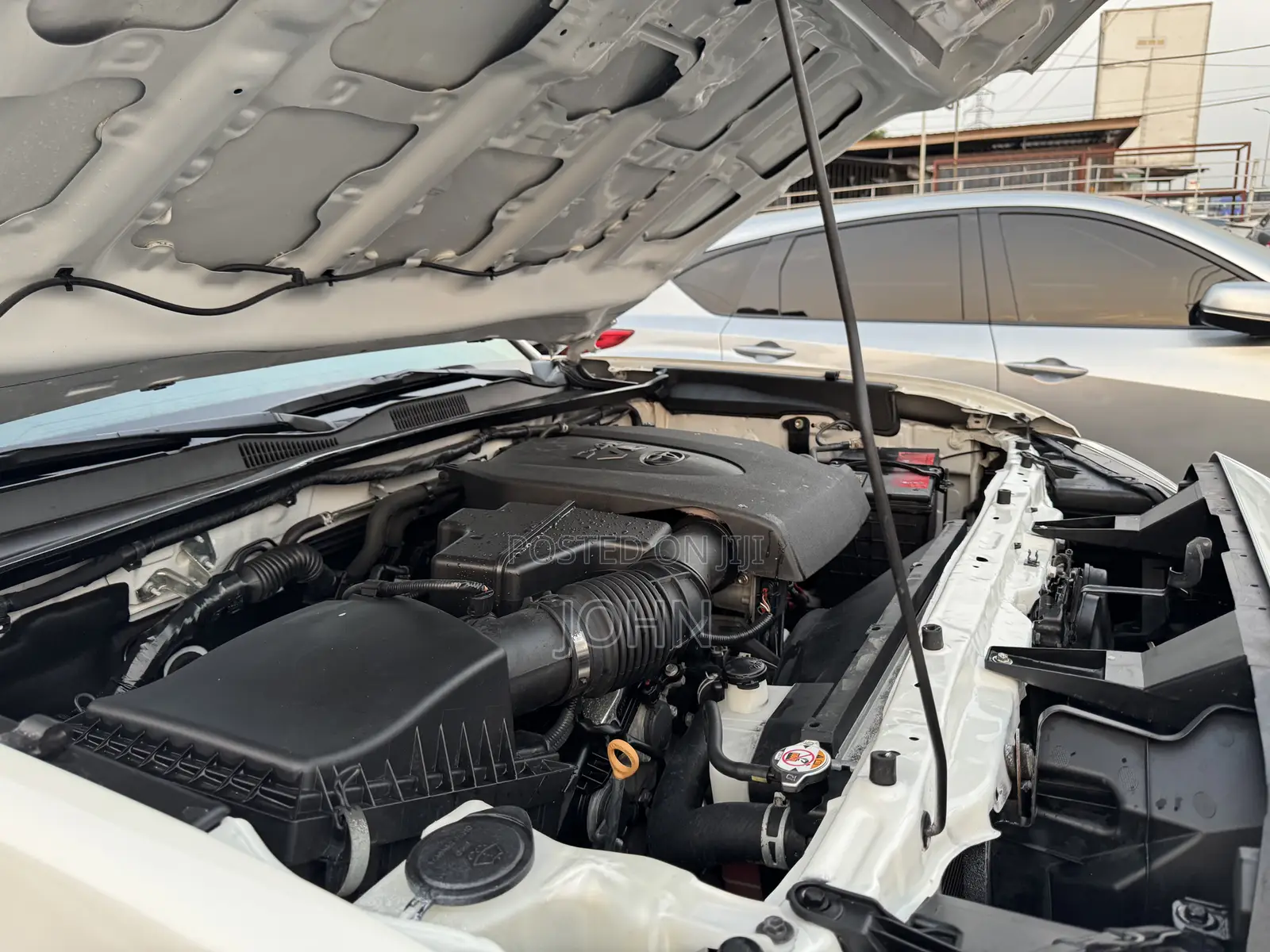 Toyota Tacoma 2024 White