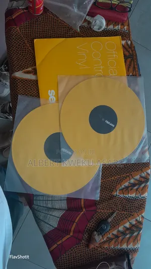 Serato Dj 12" Yellow Control Vinyl (Pair)