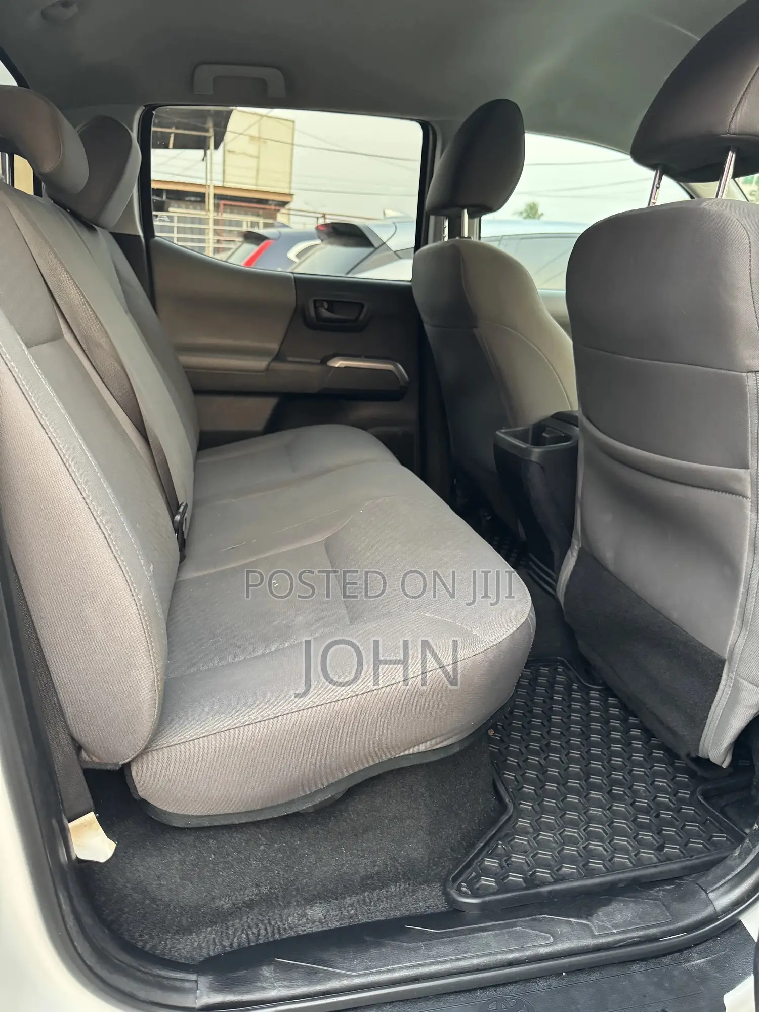 Toyota Tacoma 2024 White