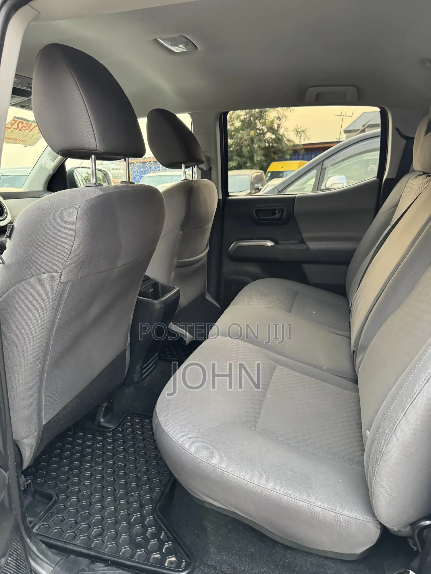 Toyota Tacoma 2024 White