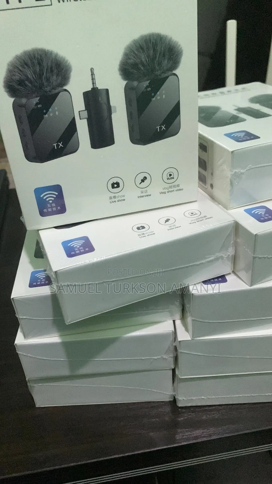 F11-2 Wireless Microphone