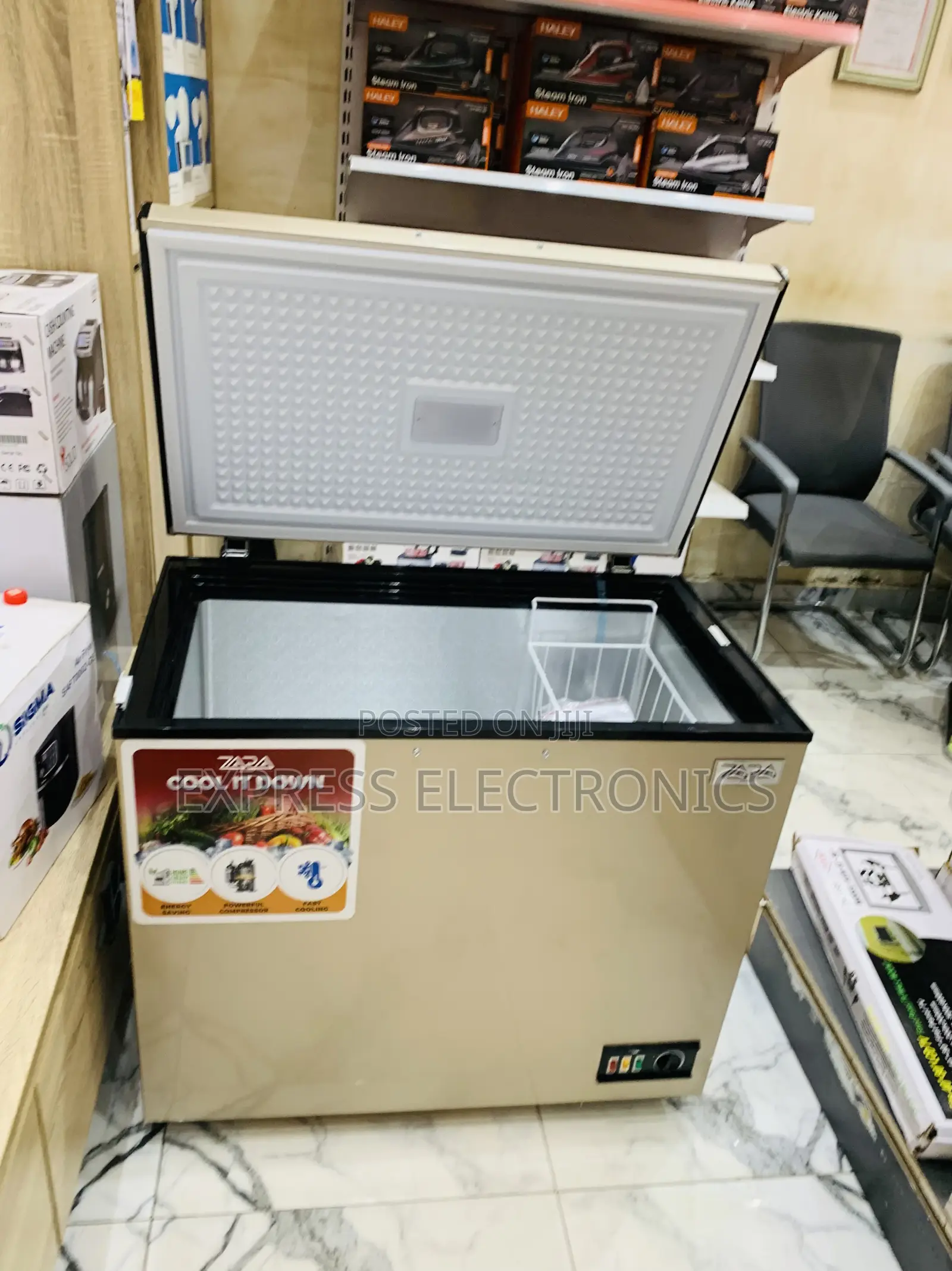 Less Expensive Zara-300flg Zara Freezer 238ltr Net Gold Lock Key