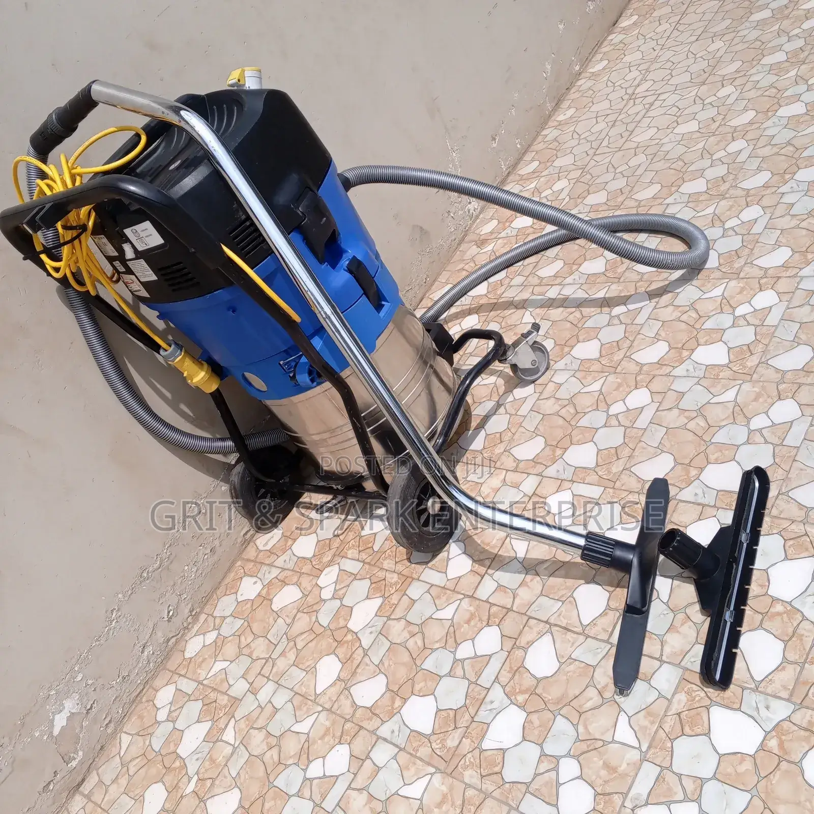 70l Industrial Nilfisk Attix 7 Wet Dry Vacuum Cleaner From The Uk