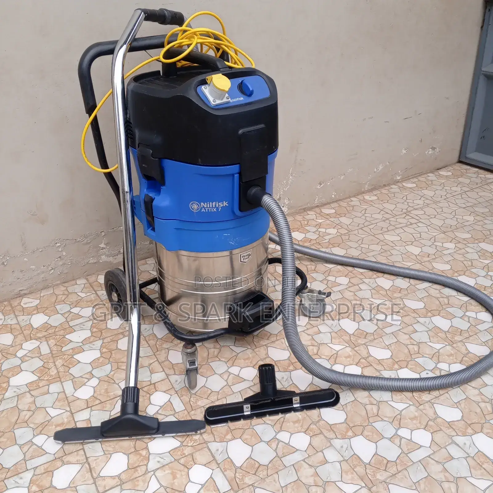 70l Industrial Nilfisk Attix 7 Wet Dry Vacuum Cleaner From The Uk