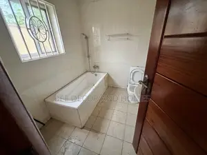 3bdrm Apartment in Bee Speed, West Legon for rent