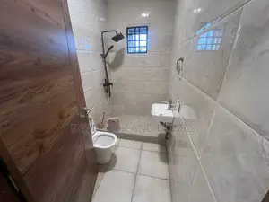 2bdrm Apartment in Bee Decor & Homes, West Legon for rent