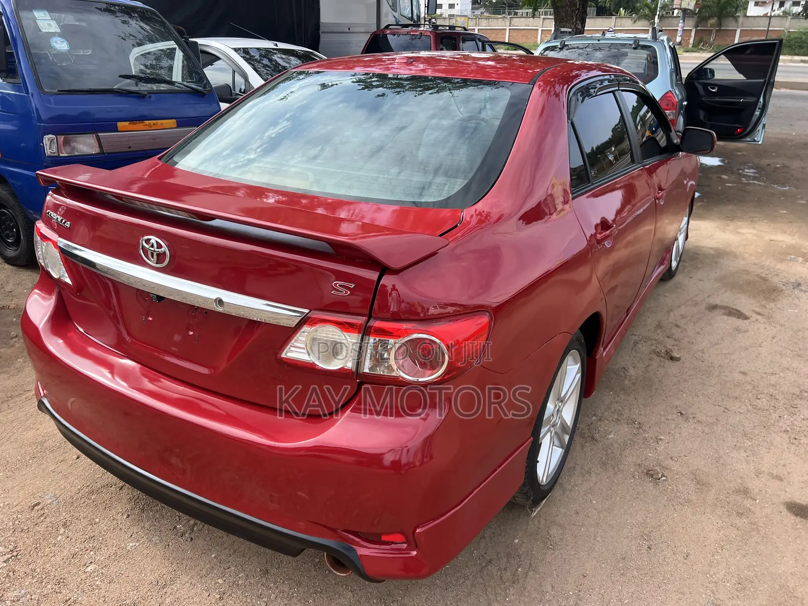Toyota Corolla S 4dr Sedan (1.8L 4cyl 4A) 2013 Red