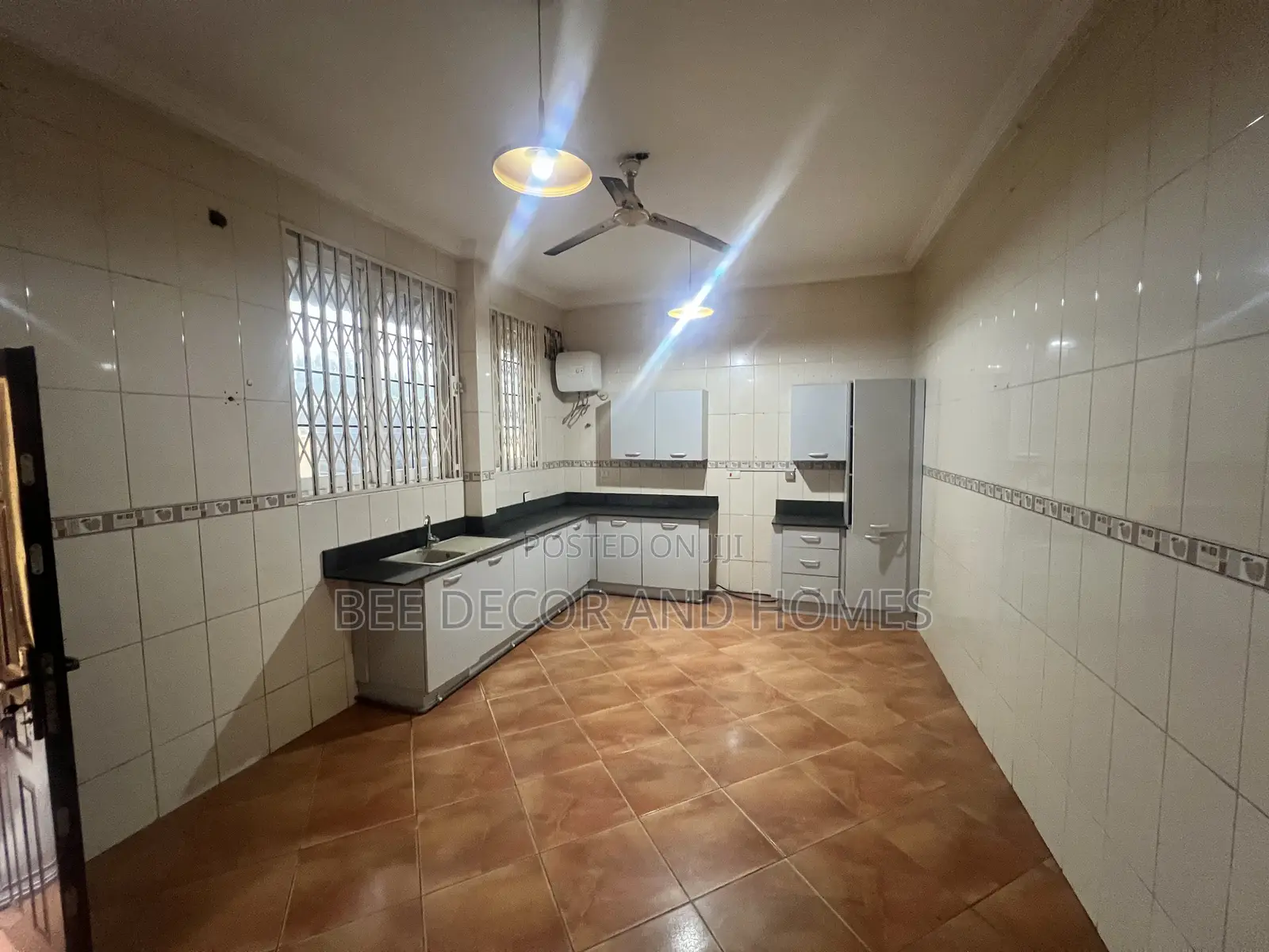 4bdrm Mansion in Bee Decor & Homes, West Legon for rent