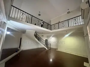 4bdrm Mansion in Bee Decor & Homes, West Legon for rent