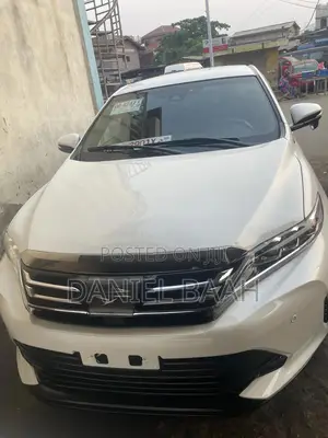 Toyota Harrier 2.0 2019 White
