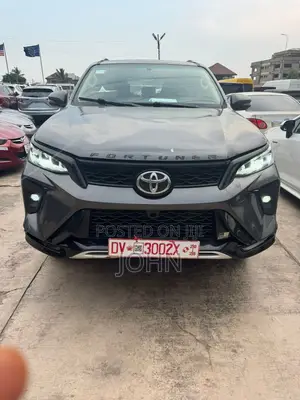 Toyota Fortuner 2.7 AWD 2021 Gray
