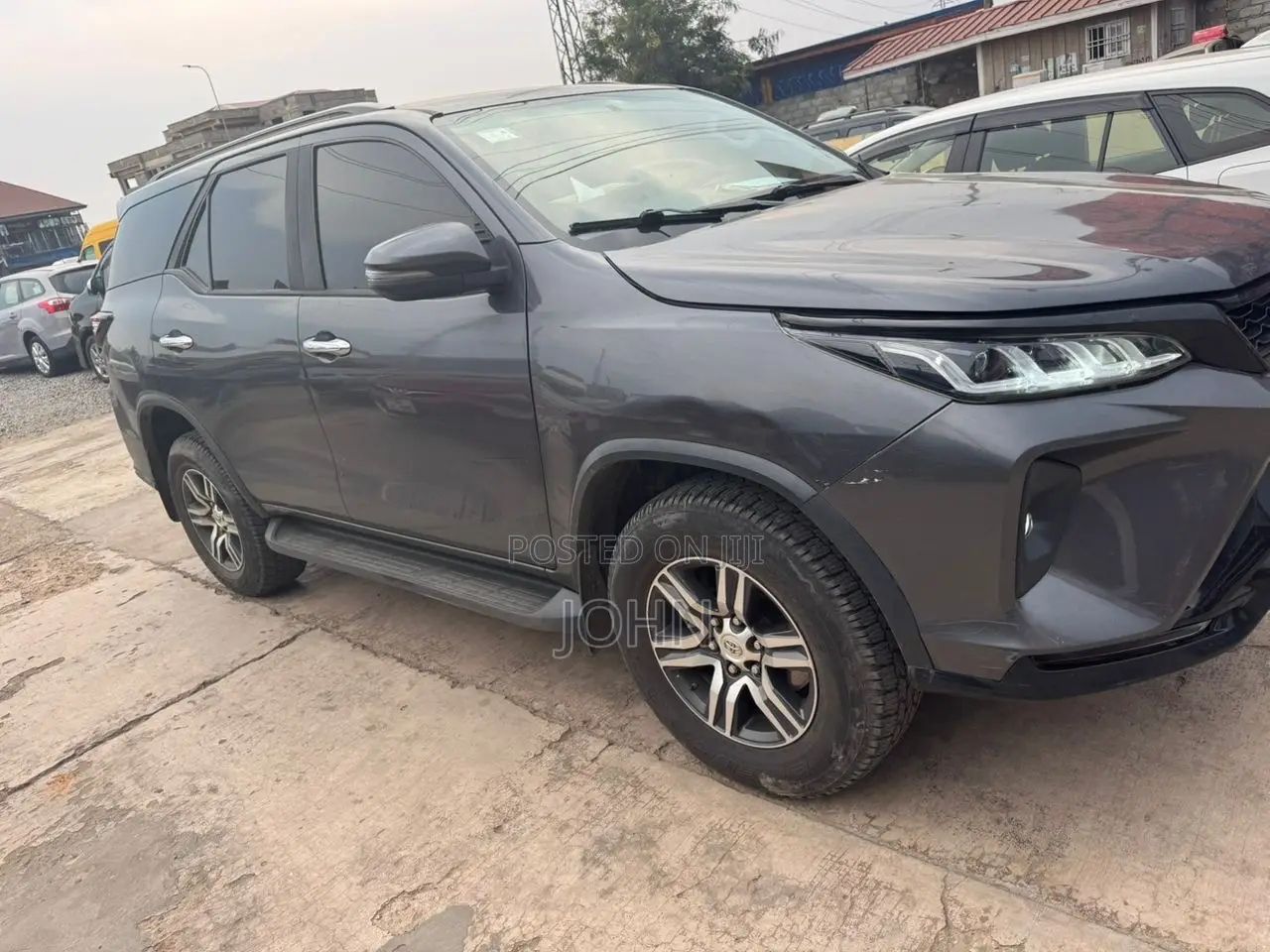 Toyota Fortuner 2.7 AWD 2021 Gray