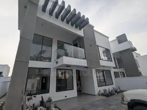4bdrm Townhouse / Terrace in Cantonments for rent