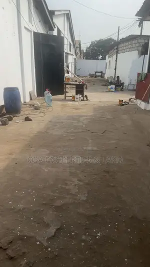 Executive Warehouse for Rent at Circle