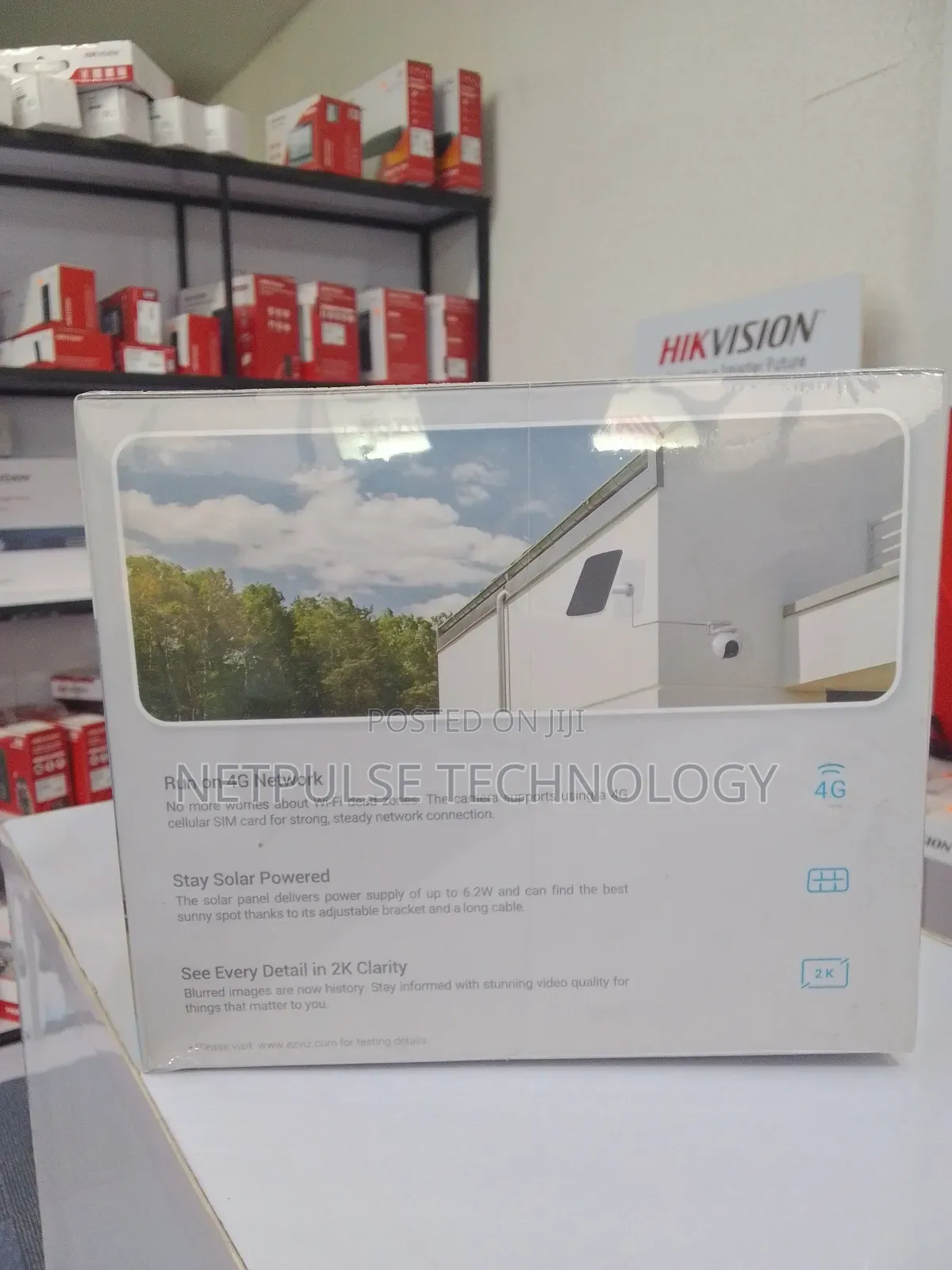 Ezviz Smart Home Battery Camera and Solar Panel Kit - Eb8 4g