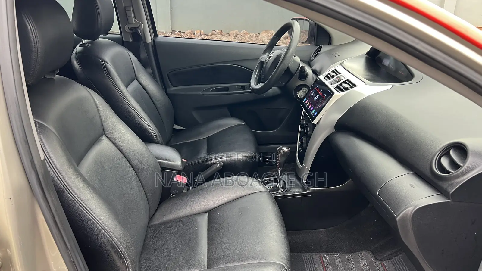 Toyota Belta 2010 Red