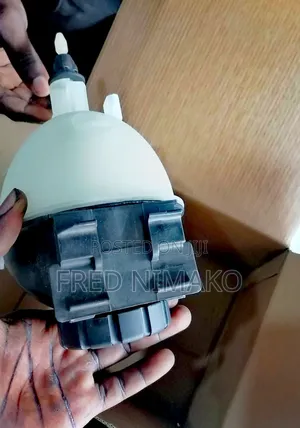 Coolant Expansion Tank With Cover for S212 X204 W204 W212 C207 A207