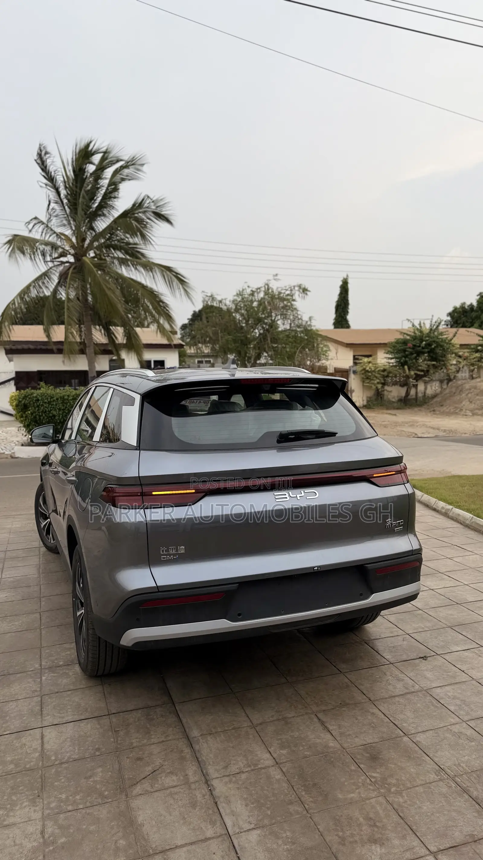 New BYD Song Plus DM-i 2025 Gray