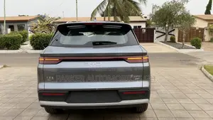 New BYD Song Plus DM-i 2025 Gray