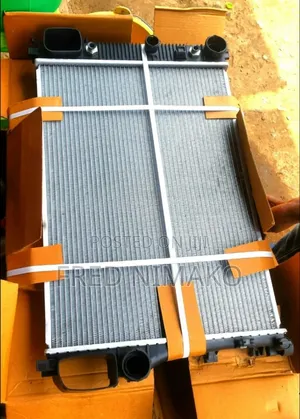 Engine Coolant Radiator for C250 W204 2012 -2014