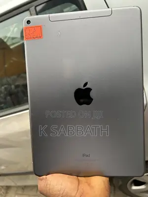 Apple iPad Air 64 GB Black