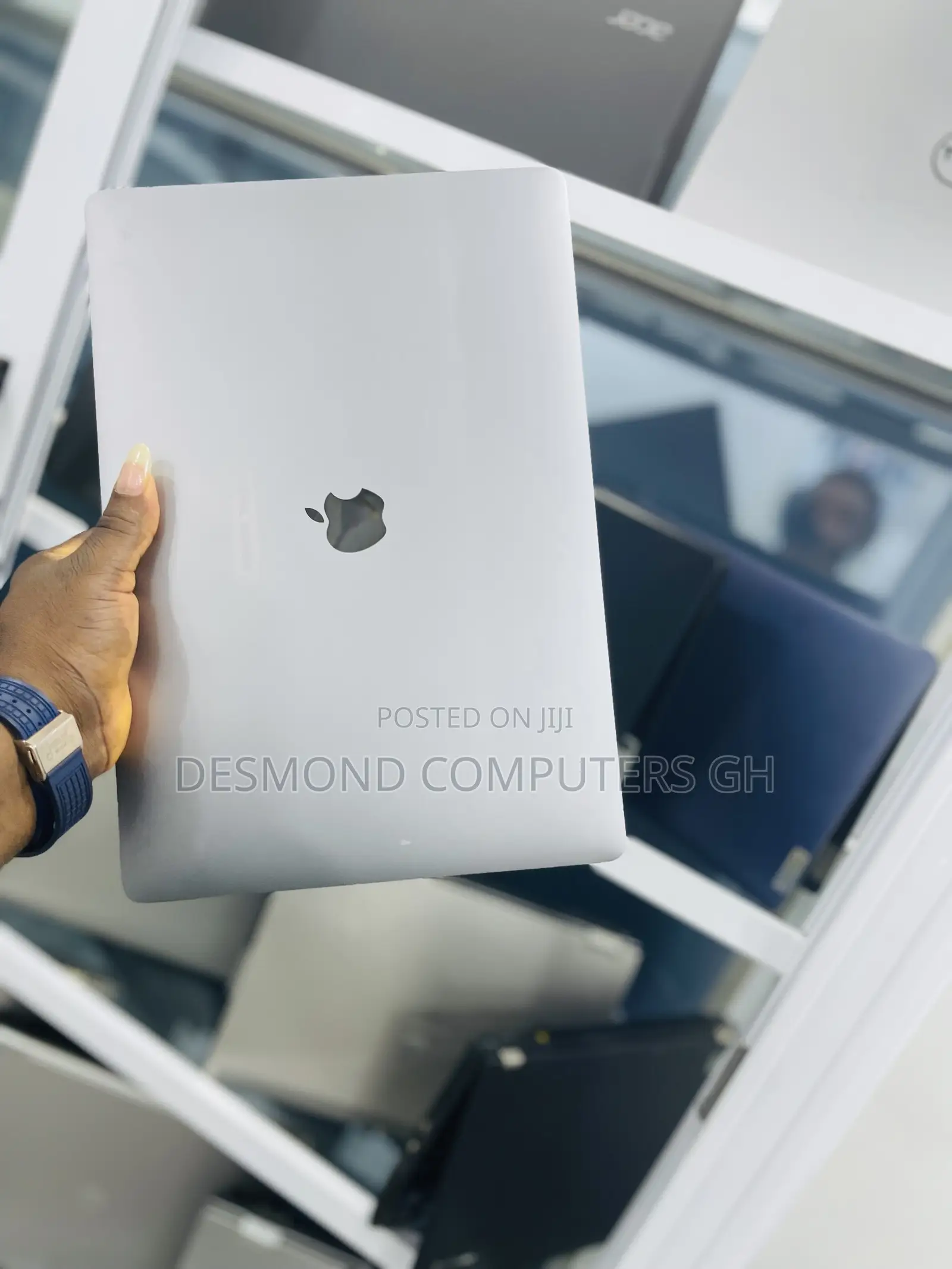 Laptop Apple MacBook Pro 2017 16GB Intel Core i7 SSD 512GB