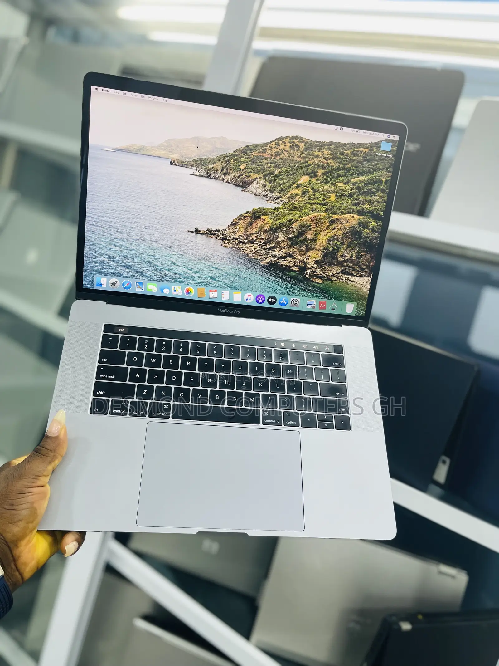 Laptop Apple MacBook Pro 2017 16GB Intel Core i7 SSD 512GB