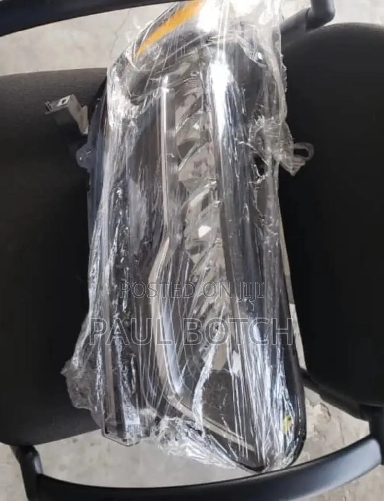 Honda Cr-v 2017-2022 Headlight (Driver’S Side)