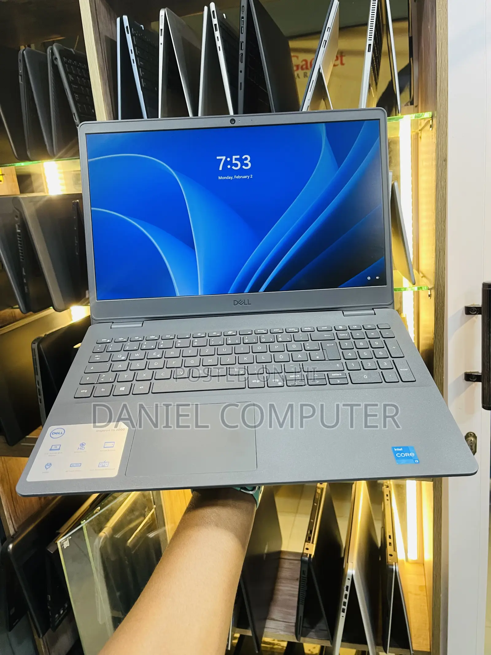 Laptop Dell Inspiron 3541 8GB Intel Core i3 SSD 256GB