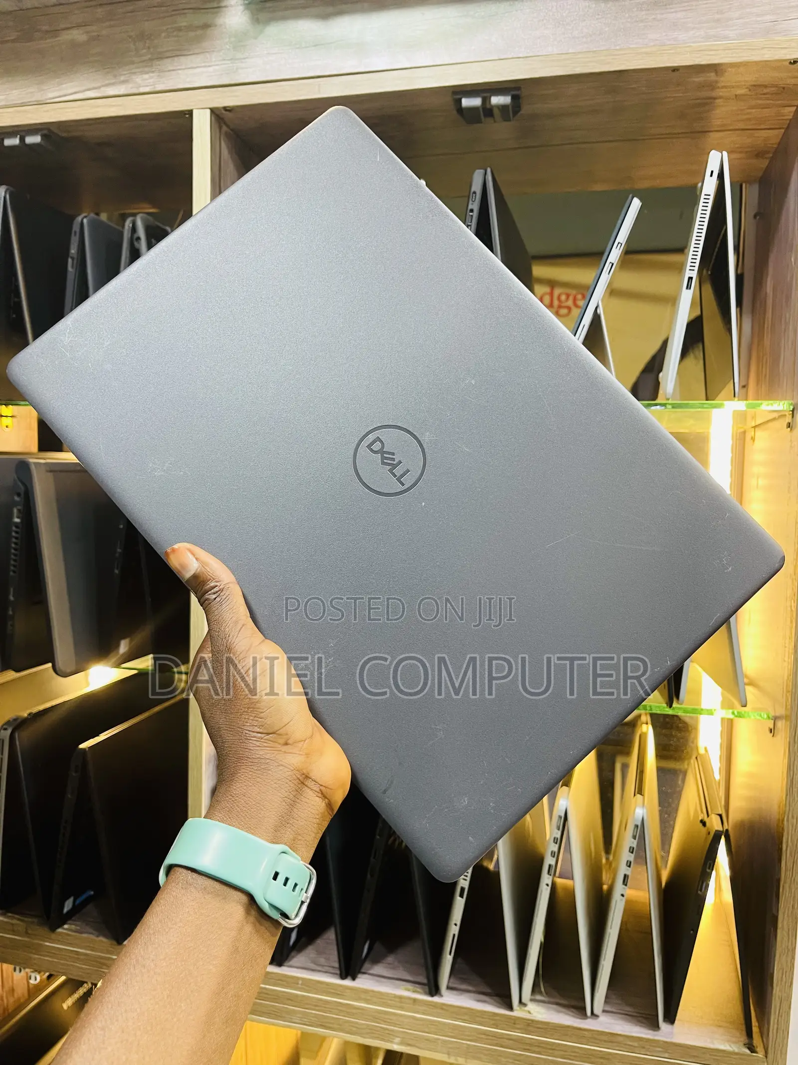 Laptop Dell Inspiron 3541 8GB Intel Core i3 SSD 256GB