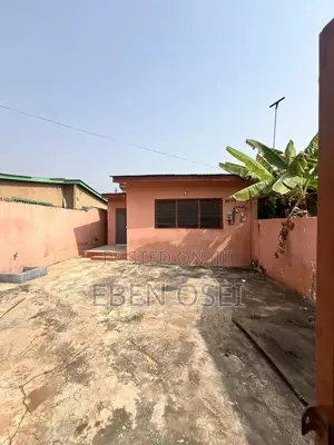 2bdrm House in Dansoman for rent