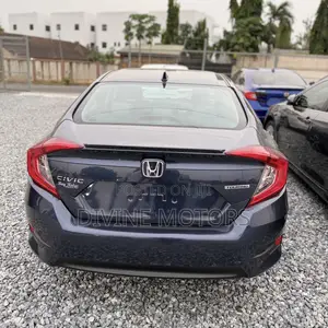 Honda Civic Touring Sedan 2018 Gray