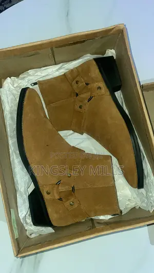 Chelsea Boots