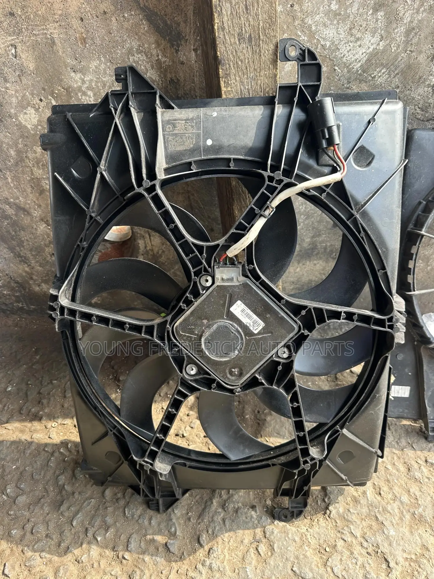 Dodge Ram 2018 2019 2020 Radiator Fan
