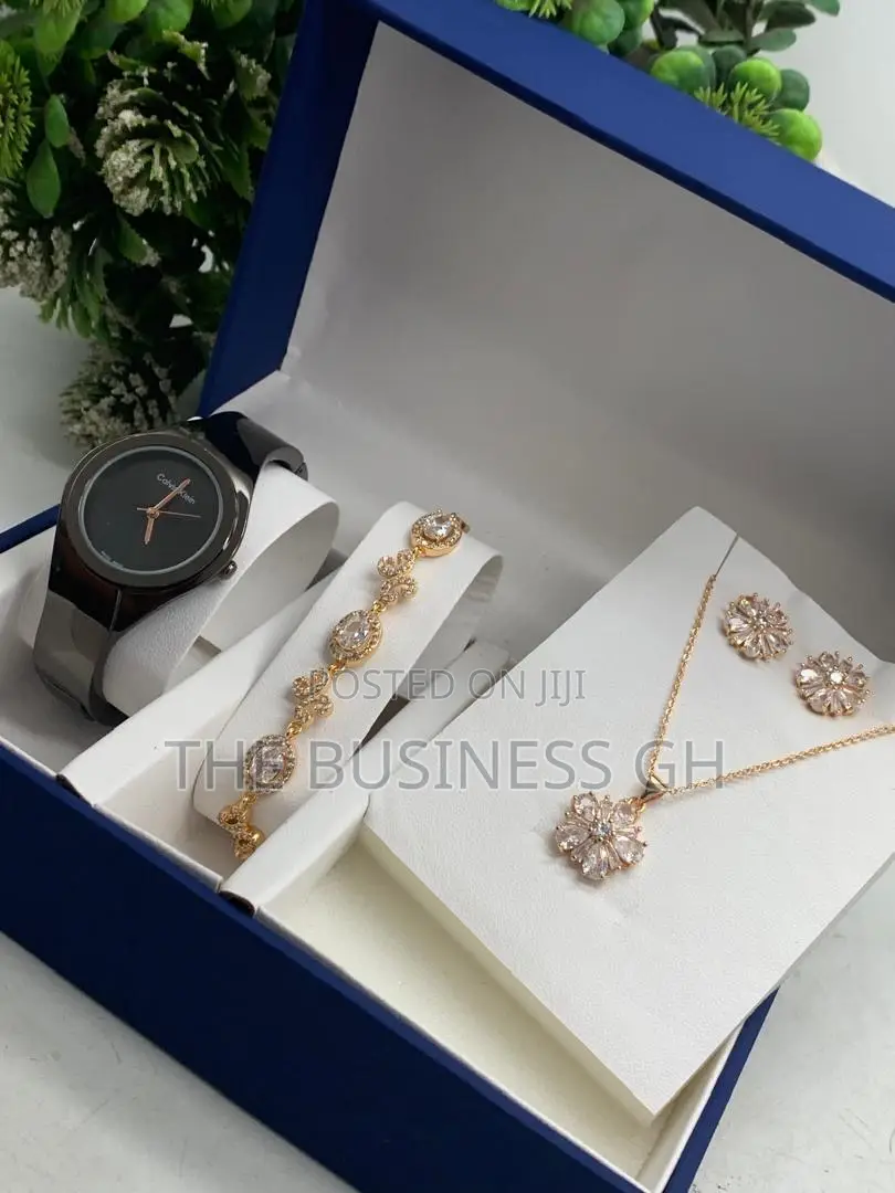 Ladies Jewelry Set